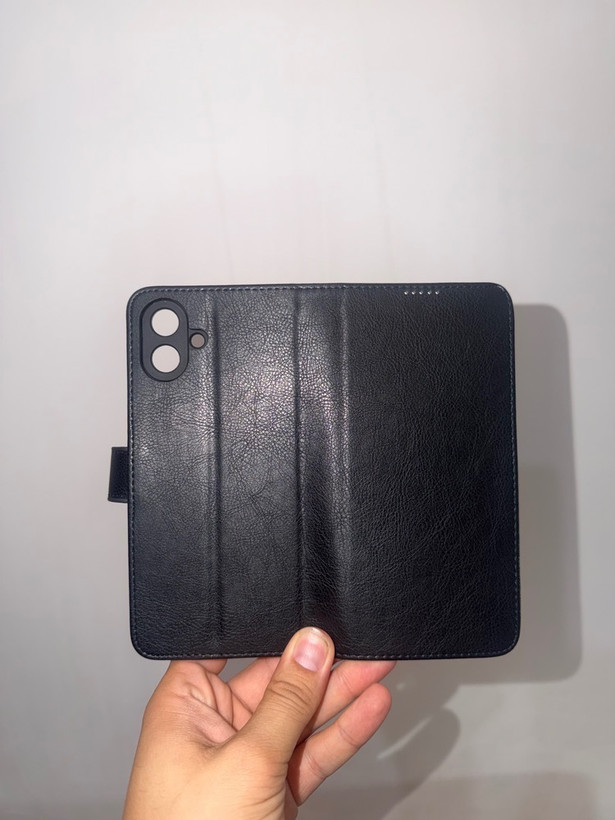 کیف چرمی مگنتی سامسونگ مدل A07
